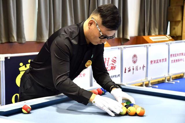 租以强势姿 租以强势姿